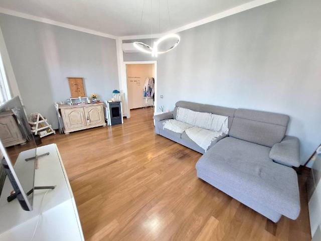 Appartamento in vendita a Rosselli, Modena