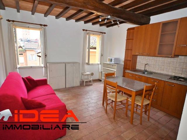 Appartamento in vendita a Centro Storico, Modena