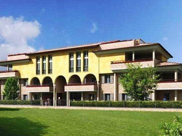 Appartamento in vendita a Centro Storico, Modena