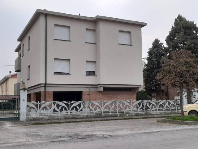 Appartamento in vendita a Albareto, Modena
