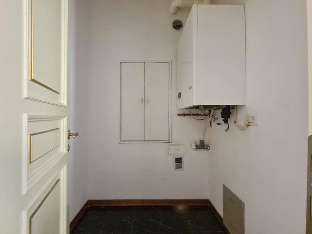 Appartamento in vendita a Centro Storico, Modena