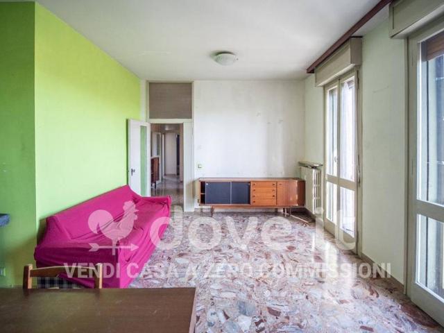 Appartamento in vendita a Centro Storico, Modena