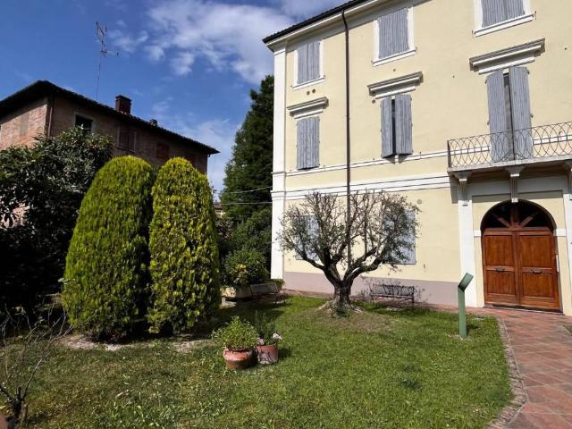 Appartamento in vendita a Rotonda, Modena