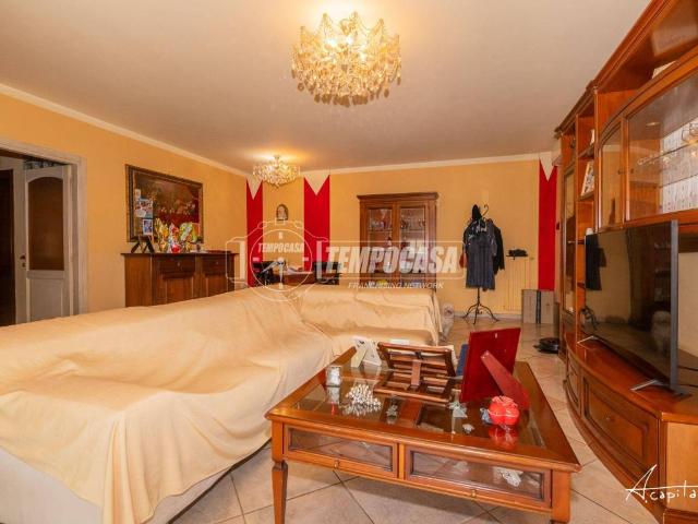 Appartamento in vendita a Rotonda, Modena