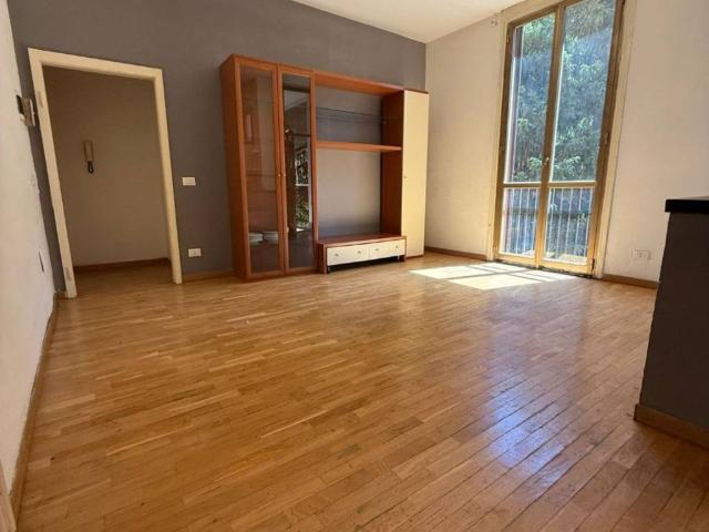 Appartamento in vendita a Centro Storico, Modena