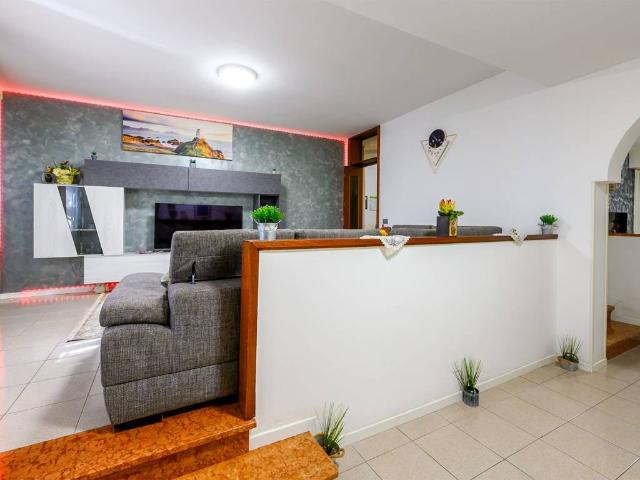 Appartamento in vendita a Buon Pastore-Sant'Agnese-San Damaso, Modena