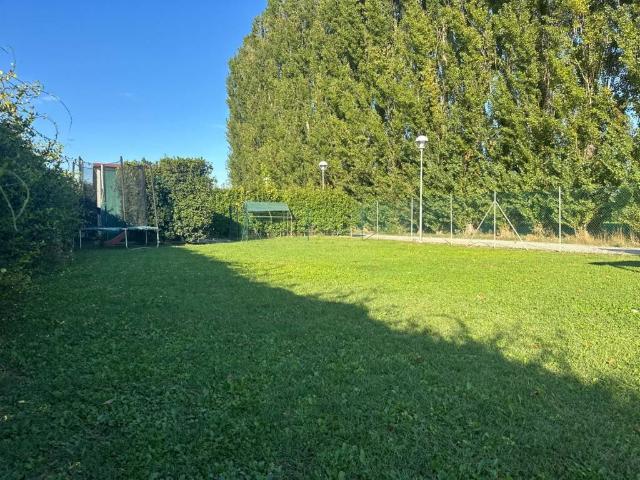 Appartamento in vendita a Albareto, Modena