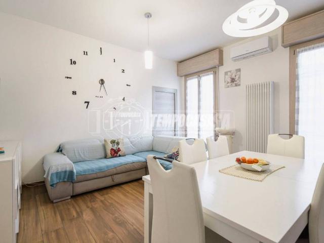 Appartamento in vendita a Rotonda, Modena