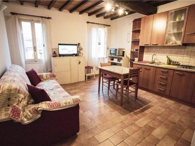Appartamento in vendita a Centro Storico, Modena