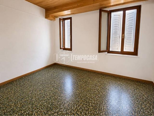 Appartamento in vendita a Centro Storico, Modena