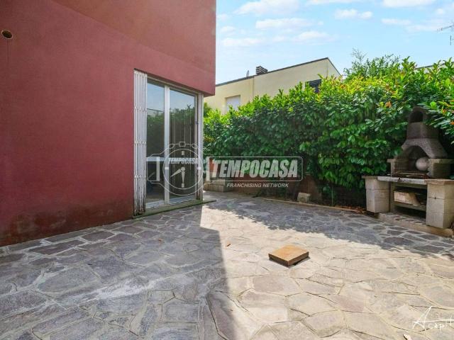 Villa Indipendente in vendita a Crocetta-San Lazzaro-Modena Est, Modena