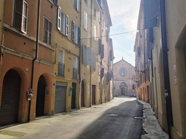 Appartamento in vendita a Centro Storico, Modena