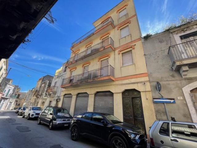 Quadrilocale in vendita a Modica