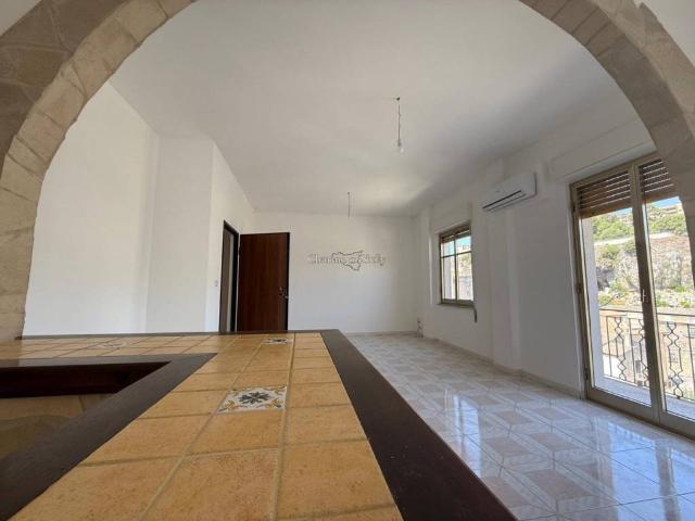 Appartamento in vendita a Modica Alta, Marina Di Modica