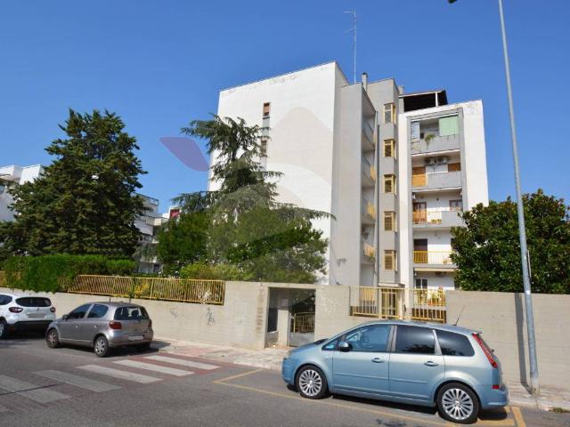 Appartamento in vendita a Modugno, Bari