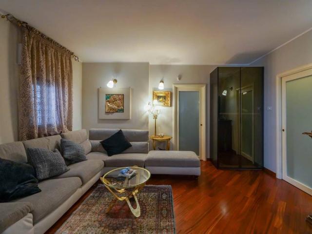 Appartamento in vendita a Puglia, Bari