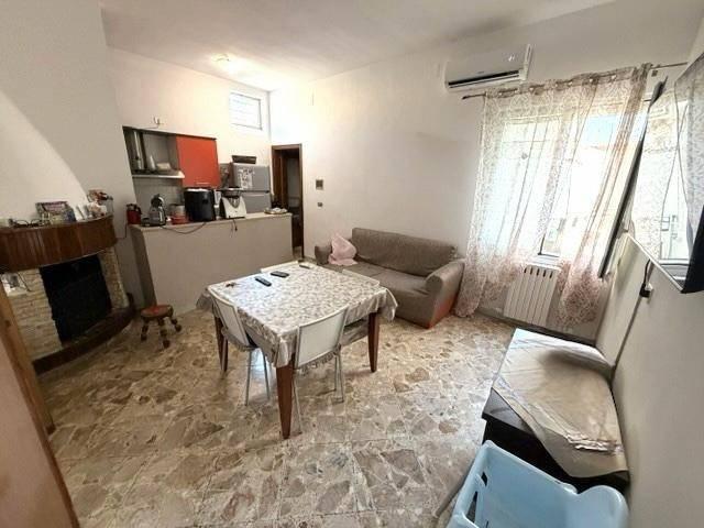 Appartamento in vendita a Modugno, Bari