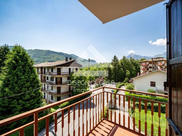 Appartamento in vendita a Moggio, Lombardia