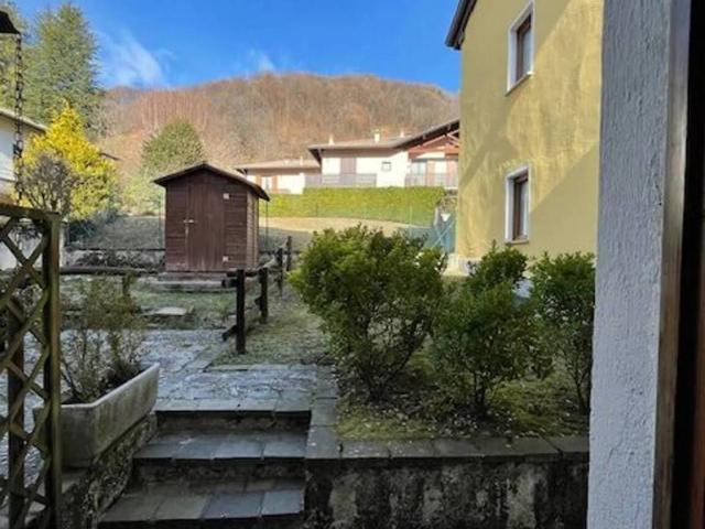 Appartamento in vendita a Moggio, Lombardia