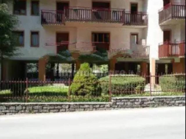 Appartamento in vendita a Moggio, Lombardia