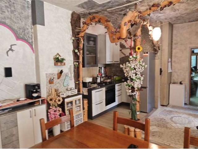 Appartamento in vendita a Moggio, Lombardia
