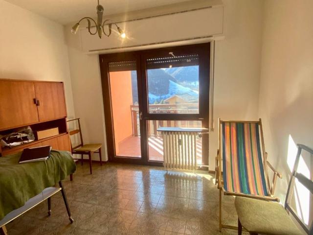 Appartamento in vendita a Moggio, Lombardia