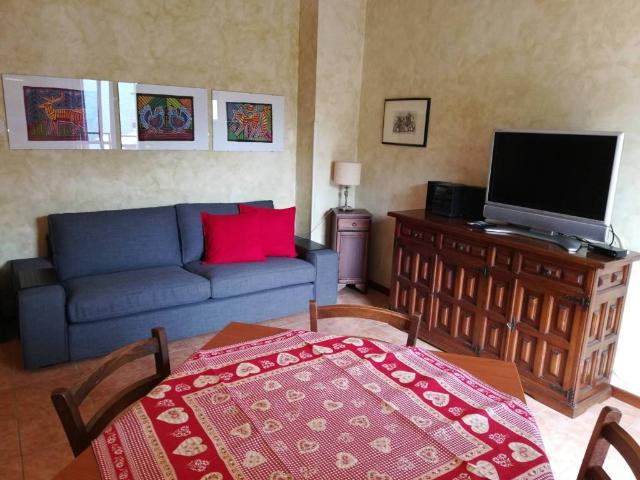 Appartamento in vendita a Moggio, Lombardia