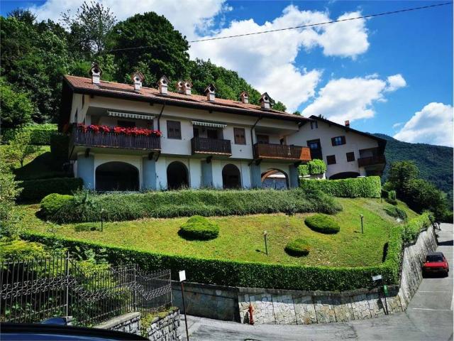 Appartamento in vendita a Moggio, Lombardia