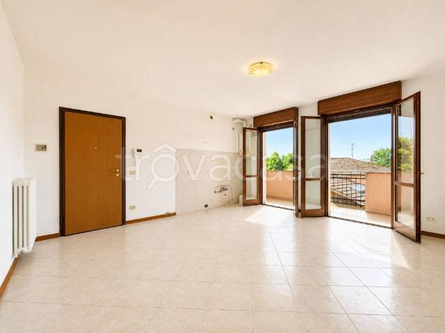 Appartamento in vendita a Moglia, Lombardia