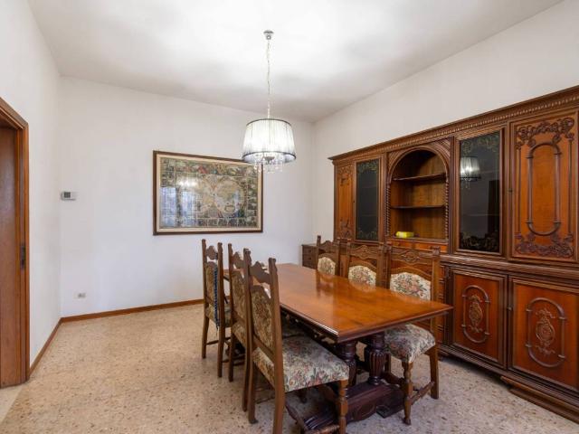 Appartamento in vendita a Moglia, Lombardia
