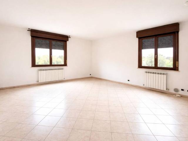 Appartamento in vendita a Moglia, Lombardia