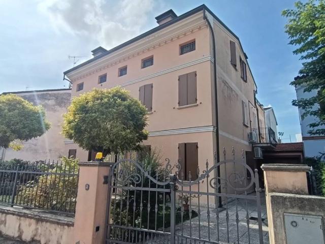 Appartamento in vendita a Moglia, Lombardia