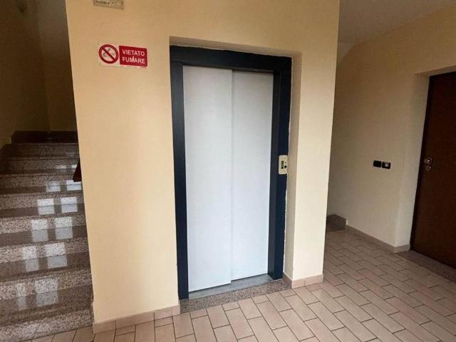 Appartamento in vendita a Moglia, Lombardia
