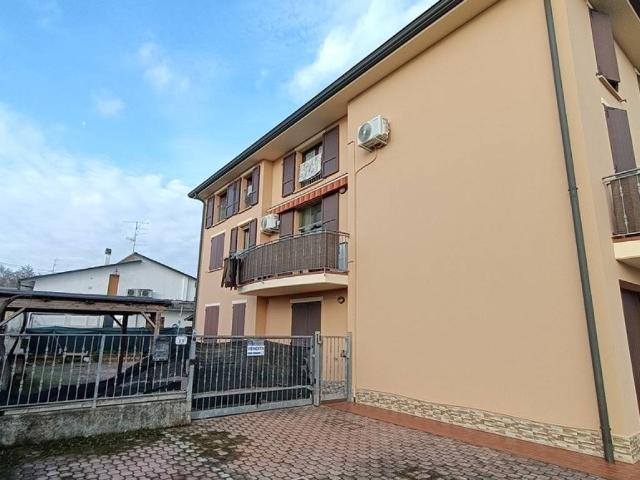 Appartamento in vendita a Moglia, Lombardia