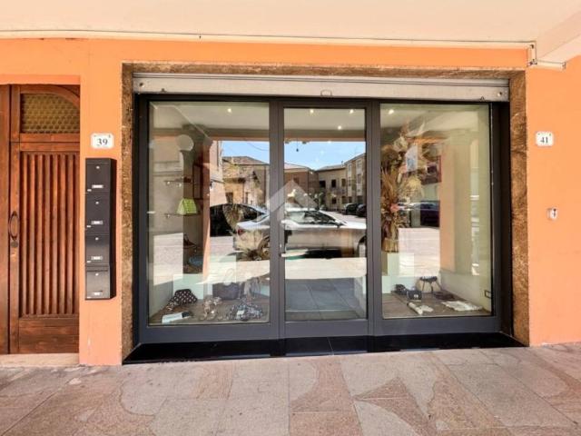 Appartamento in vendita a Moglia, Lombardia