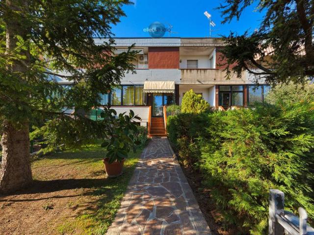 Appartamento in vendita a Moglia, Lombardia