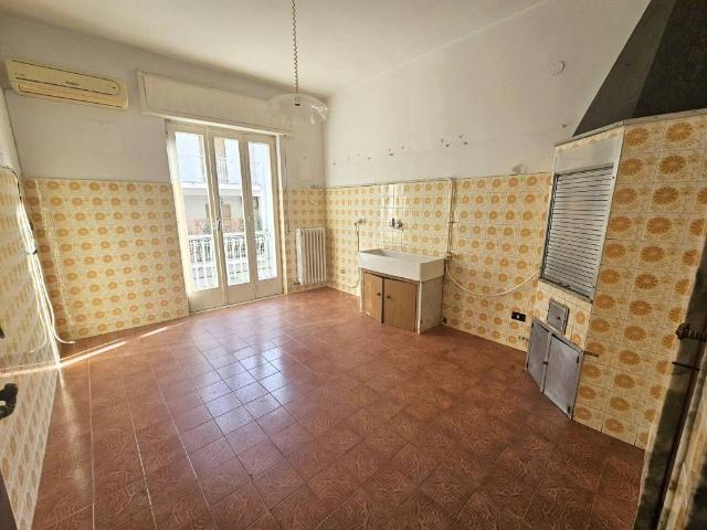 Appartamento in vendita a Mola di Bari, Bari