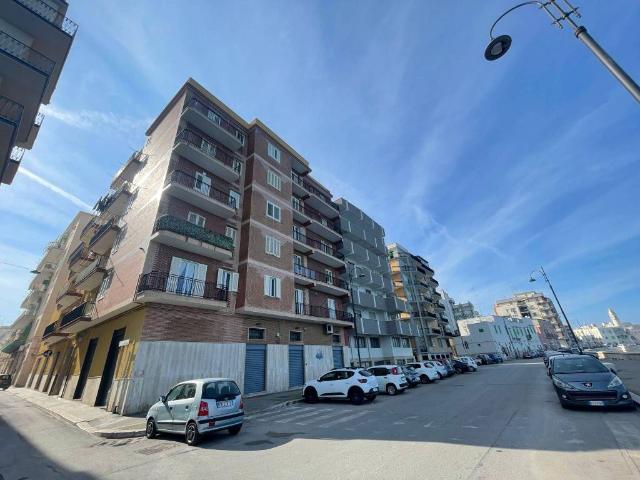 Appartamento in vendita a Molfetta, Bari
