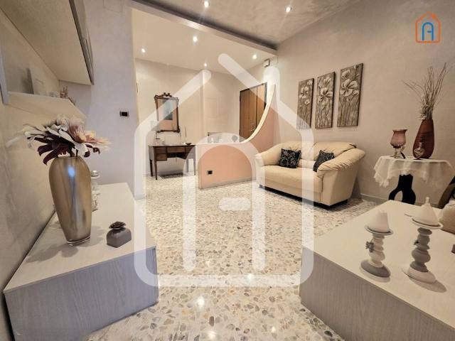Appartamento in vendita a Puglia, Bari