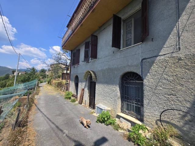Appartamento in vendita a Molini Di Triora, Liguria