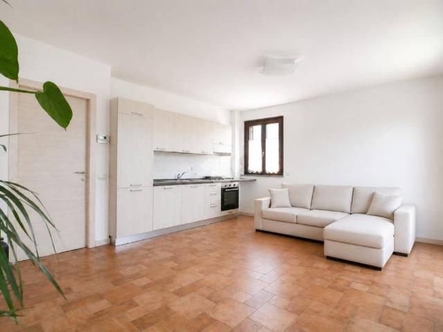 Appartamento in vendita a Molteno, Lombardia
