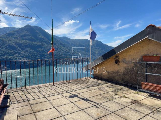 Appartamento in vendita a Moltrasio, Lombardia