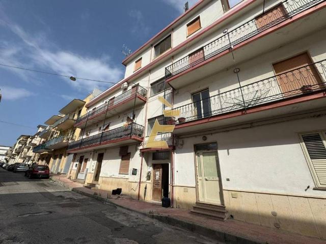 Appartamento in vendita a Calabria, Reggio Calabria