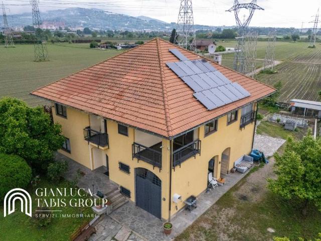 Appartamento in vendita a Tetti Piatti, Piemonte