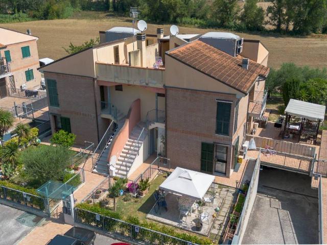 Appartamento in vendita a Trecastelli, Marche
