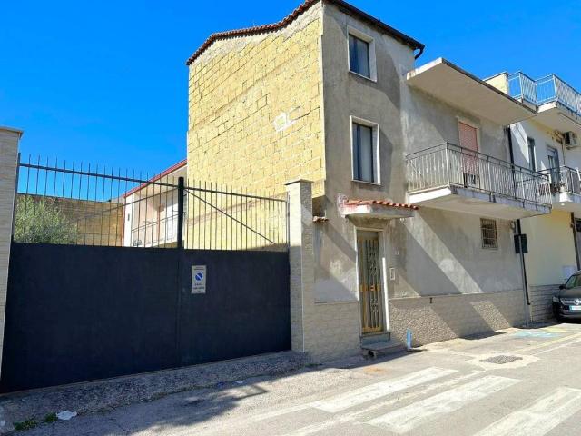 Villa Indipendente in vendita a Mondragone, Campania