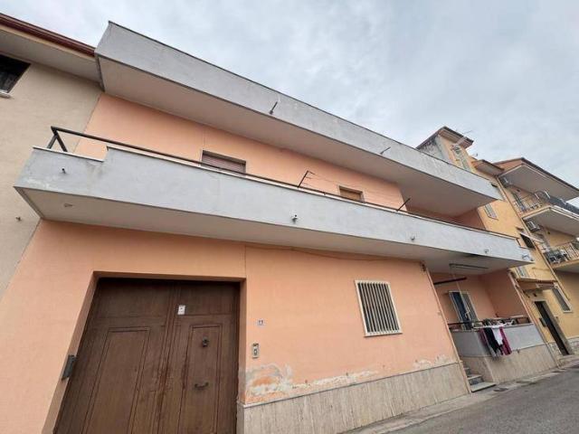 Appartamento in vendita a Mondragone, Caserta