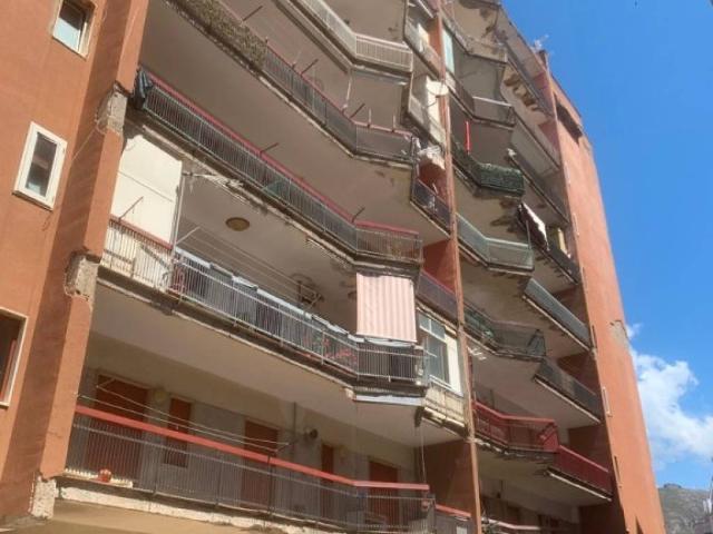 Appartamento in vendita a Mondragone, Campania