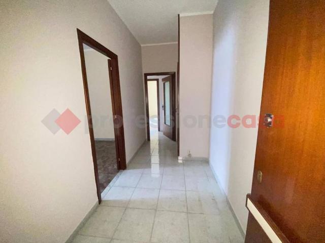 Appartamento in vendita a Mondragone, Campania