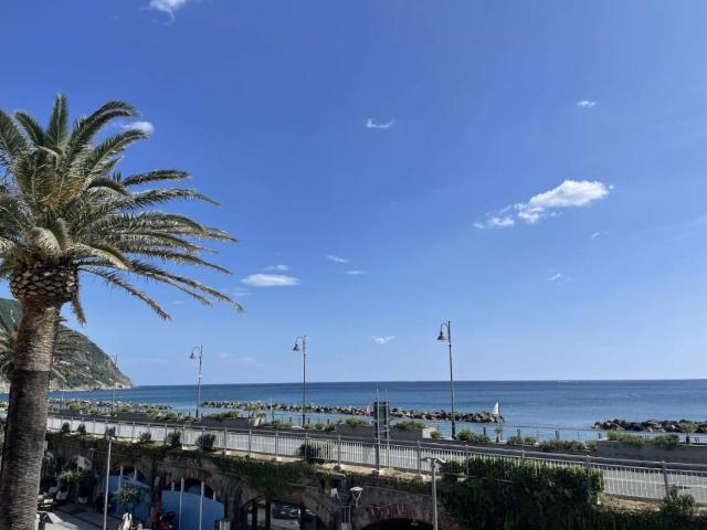 Appartamento in vendita a Moneglia, Liguria
